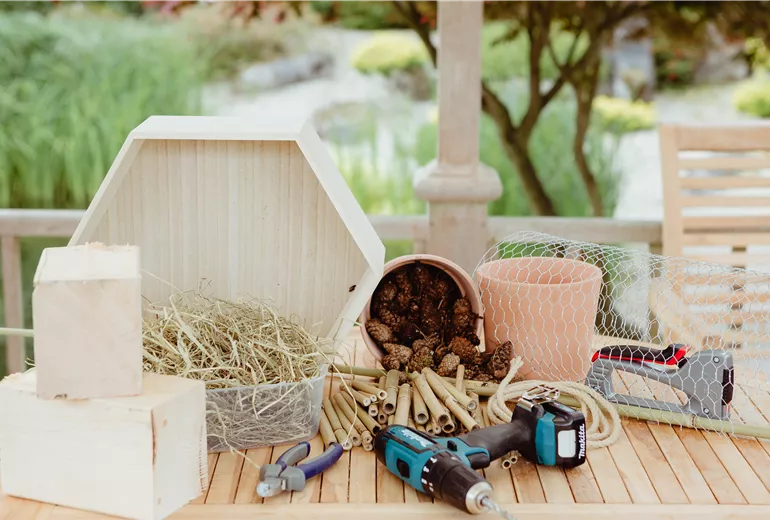 Insektenhotel DIY: Materialien 